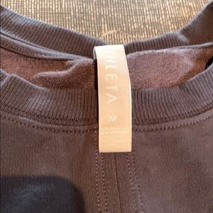 Athleta sweatshirt crop top with tie offs